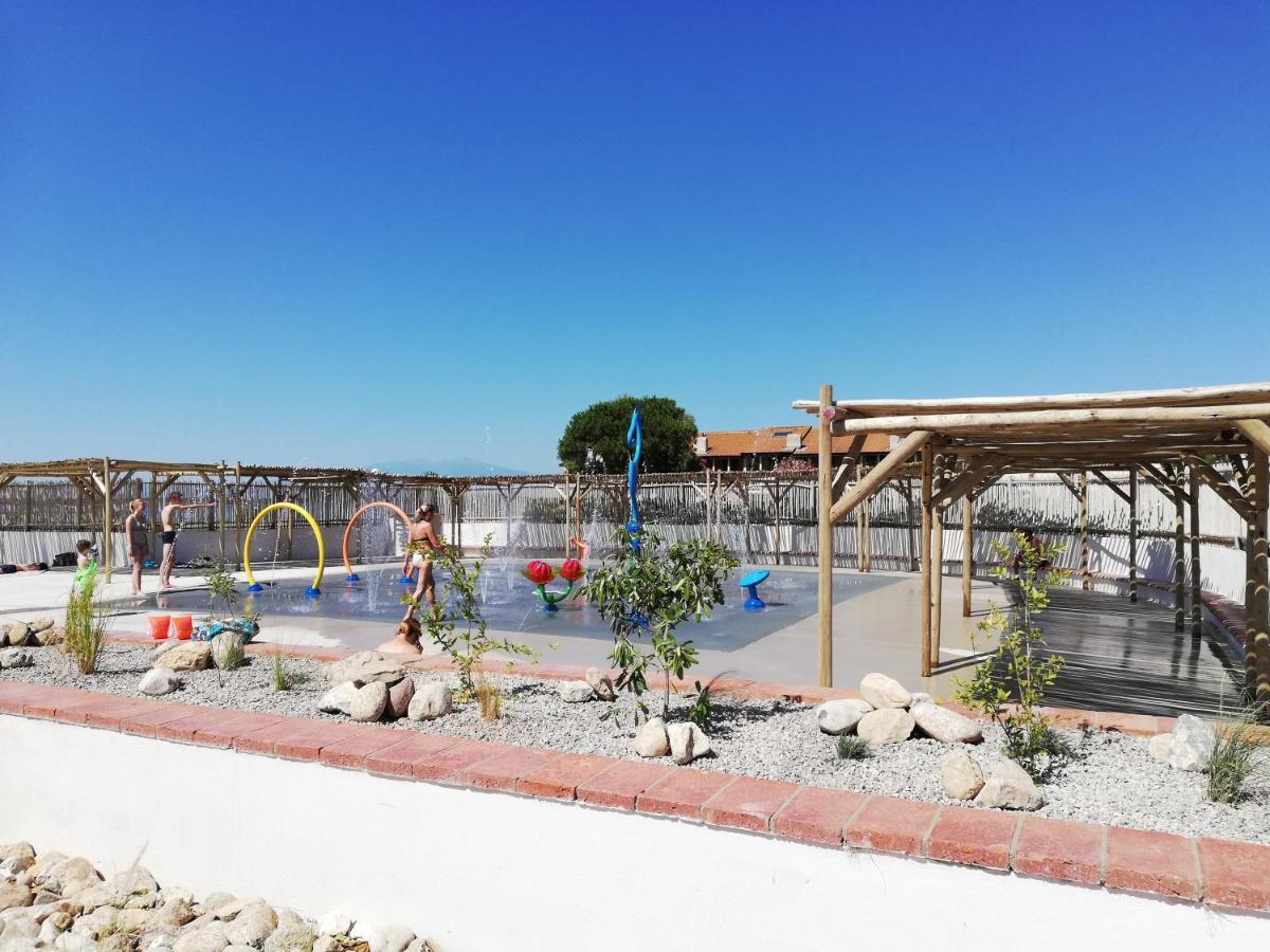 Appartement Tout Confort A Cap Coudalere Avec Vue Magnifique Sur Le Canigou Au Bord Du Lac - Check In Automatise - Parking Gratuit - Aire De Jeux D'Enfants - Le Barcares Luaran gambar