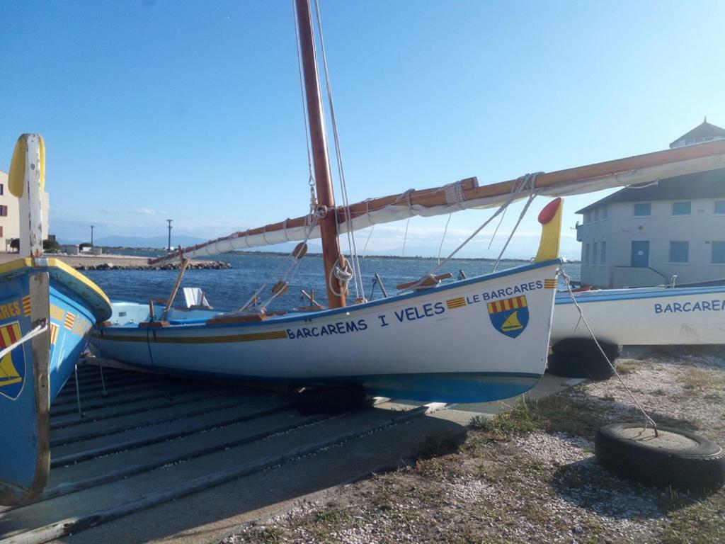 Appartement Tout Confort A Cap Coudalere Avec Vue Magnifique Sur Le Canigou Au Bord Du Lac - Check In Automatise - Parking Gratuit - Aire De Jeux D'Enfants - Le Barcares Luaran gambar